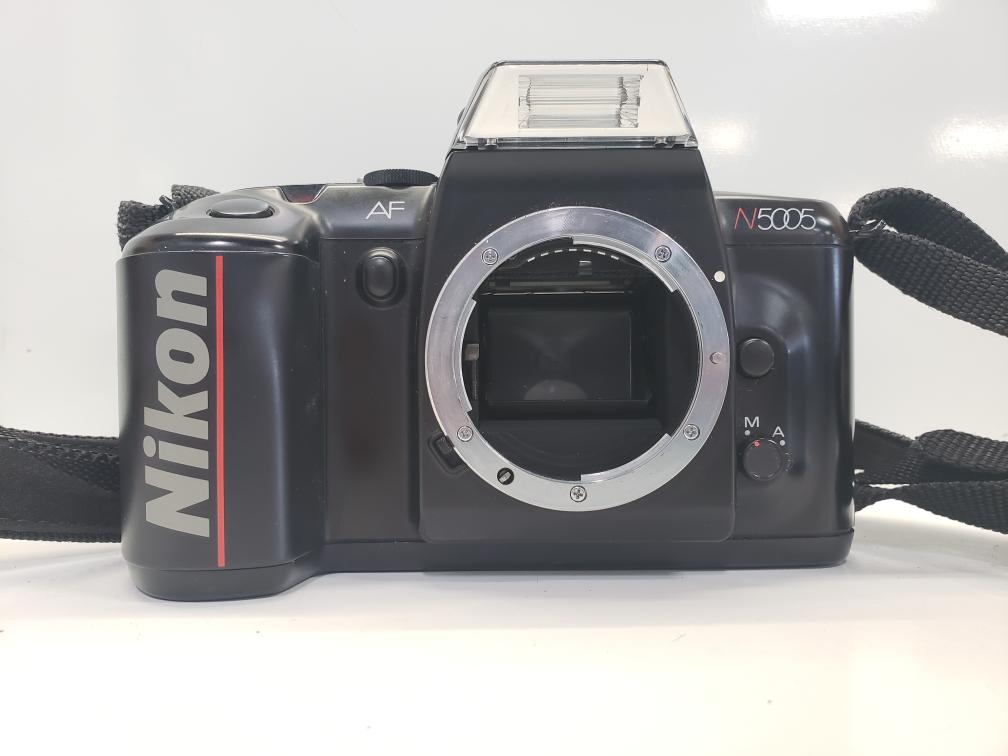 nikon n5005