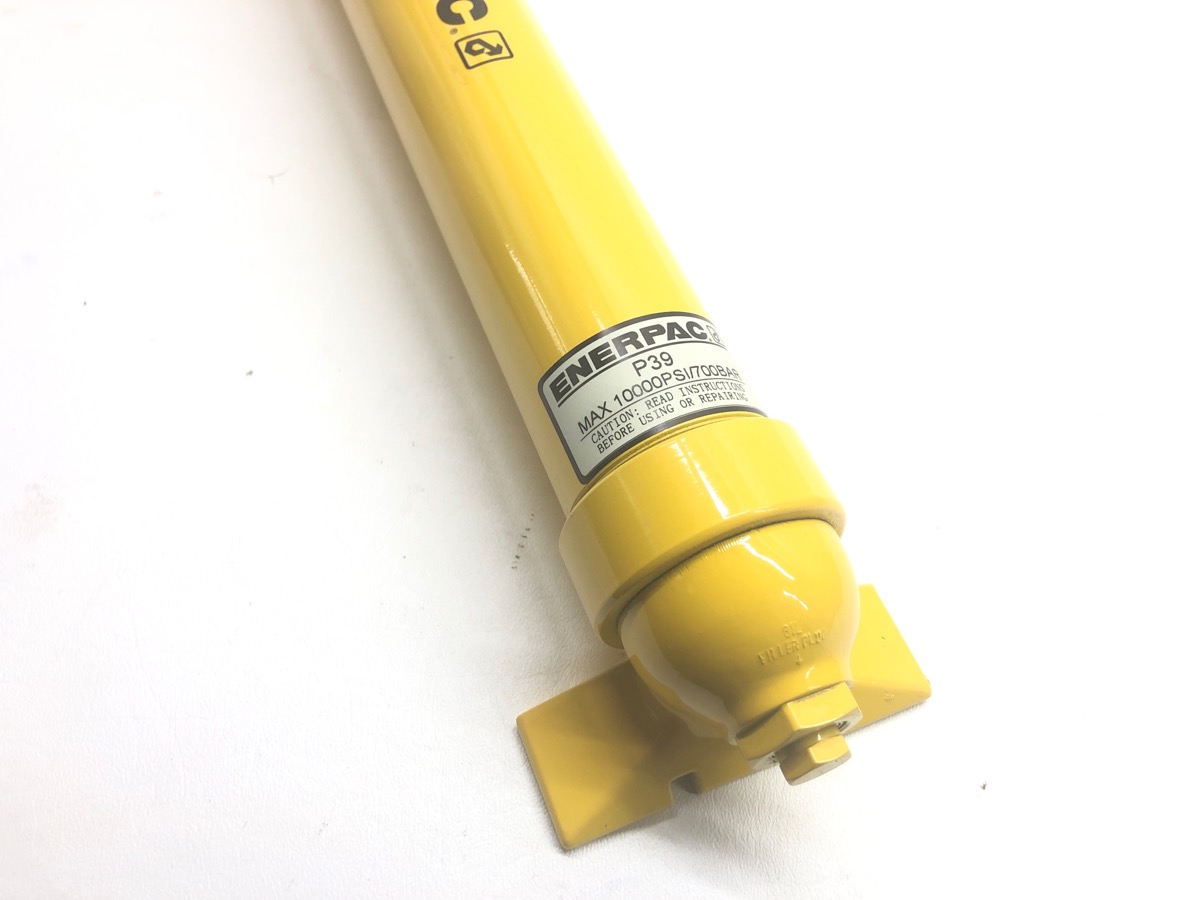 ENERPAC P39 HYDRAULIC HAND PUMP Very Good Central Mega Pawn Ontario