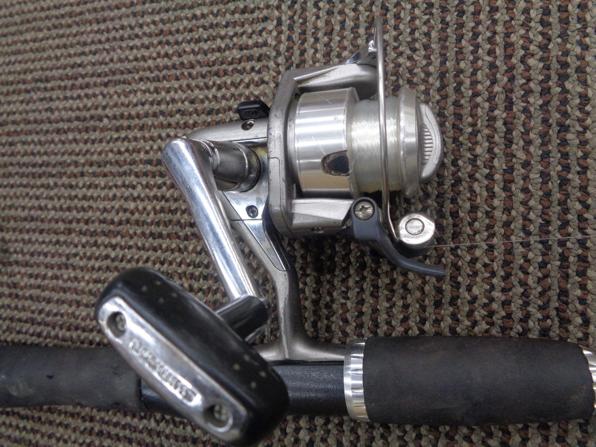 RHINO ROD & REEL FISHING ROD, MEDIUM, HEAVY ACTION CASTING!! Like New ...