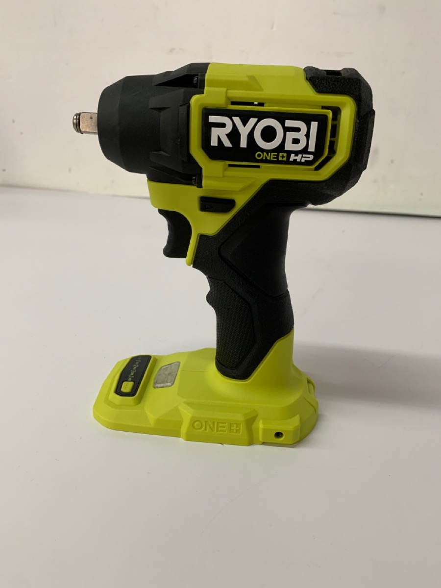 RYOBI PSBIW01CN 3/8" CORDLESS IMPACT WRENCH (LECMR) Like New Sharp