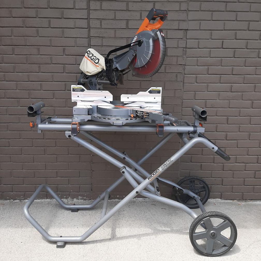 RIDGID R4210 10" Dual Bevel Sliding Miter Saw With Stand Very Good