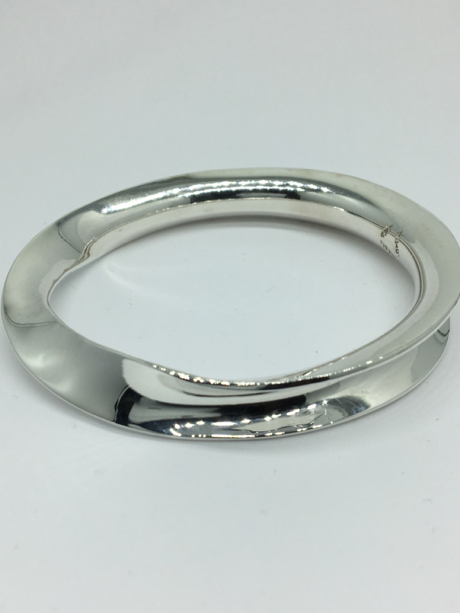 .925 Silver Fancy Style Bangle Bracelet 7" Preowned