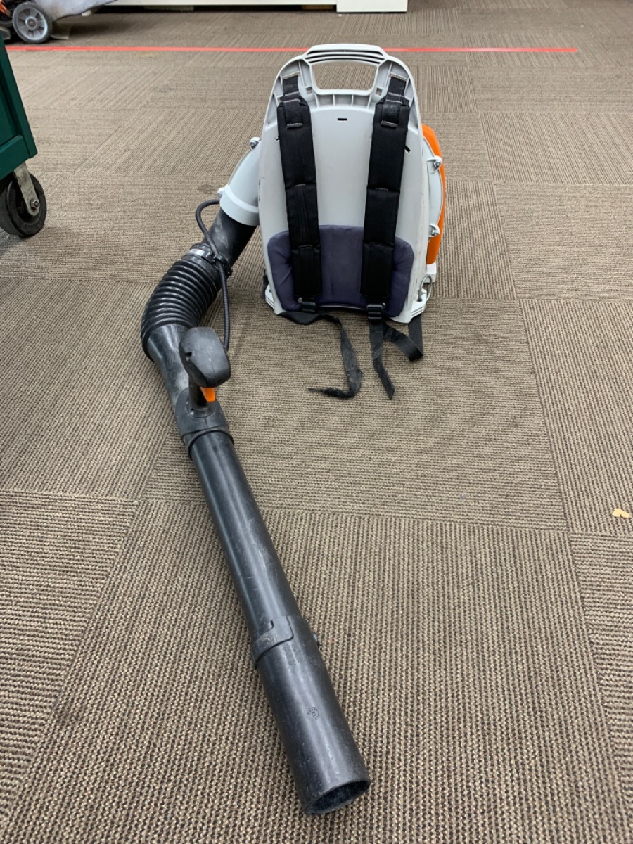 Stihl Br350 63cc Backpack Blower Very Good Axels Pawnshop Spokane Wa 2706