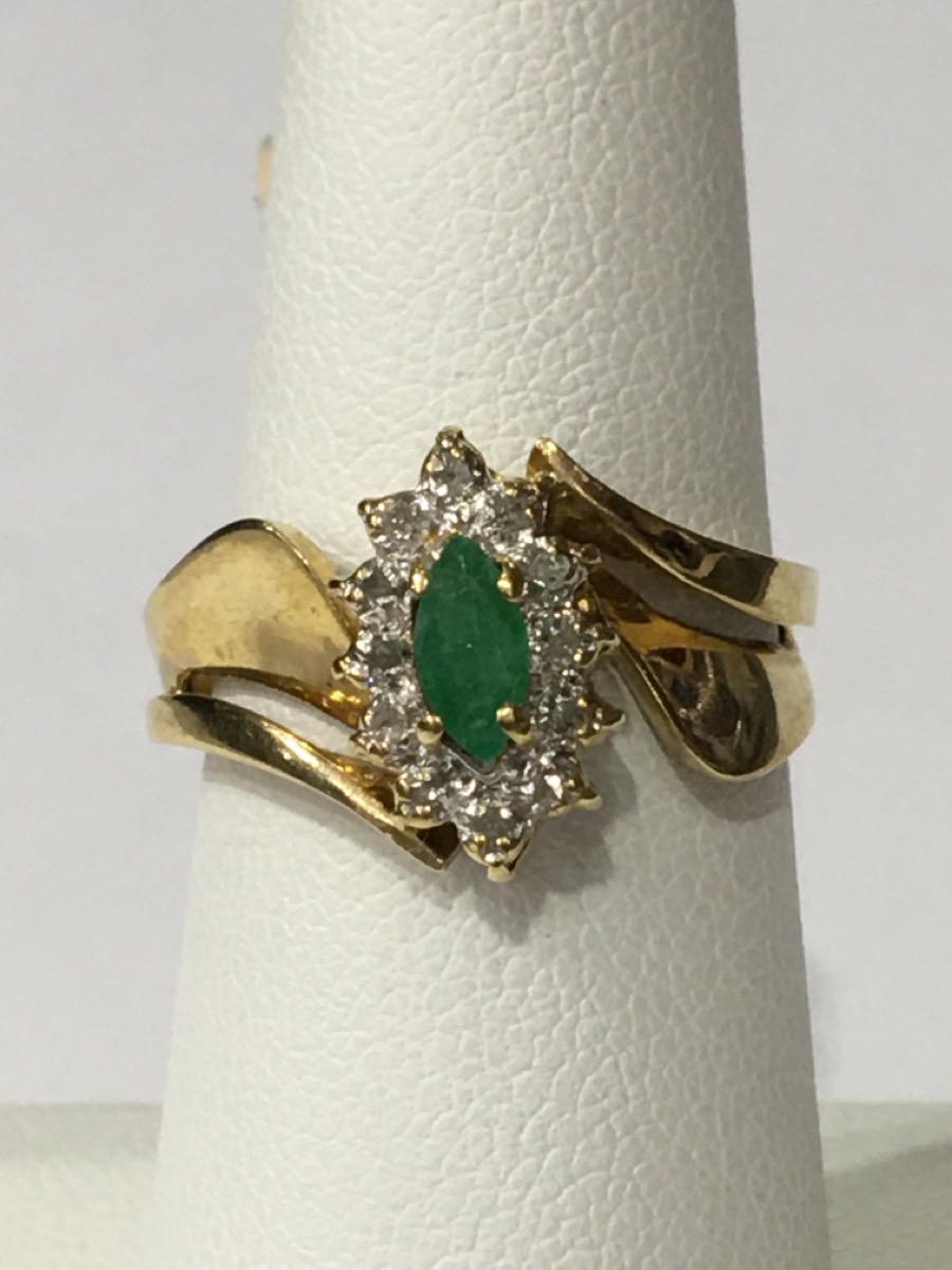 Emerald Lady's Stone \u0026 Diamond Ring 12 
