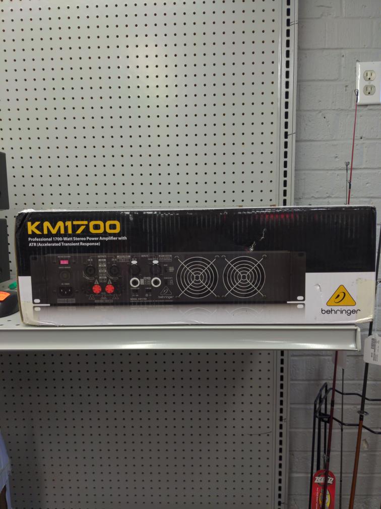 BEHRINGER KM1700 Professional 1700Watt Stereo Power Amplifier with ATR