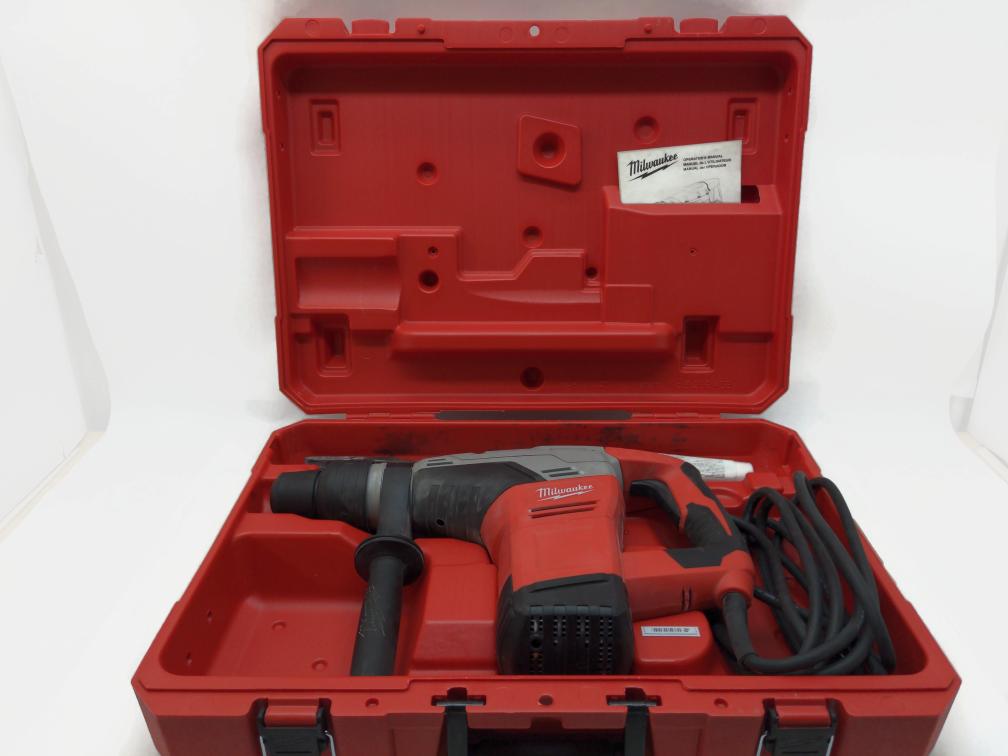 Milwaukee 5317 21 1 9 16 Inch Sds Max Rotary Hammer W Two Chisels Very Good Heartland Pawnbrokers Kansas