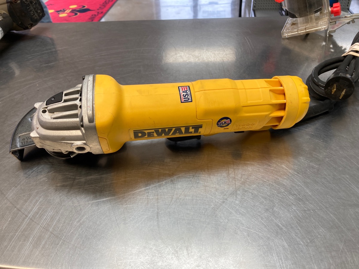 DEWALT DWE402 Very Good | Bayou Pawn & Jewelry | Louisana