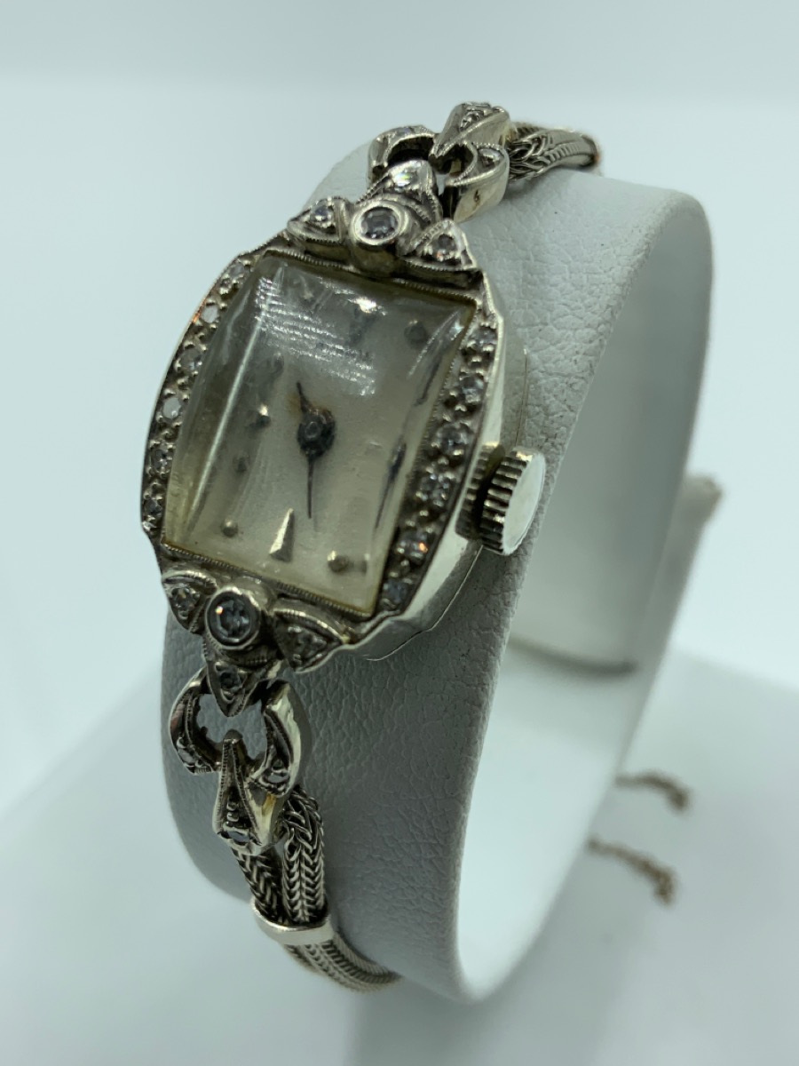 AVALON Lady's Wristwatch LADIES WATCH Good Uncle Dan's Dallas TX