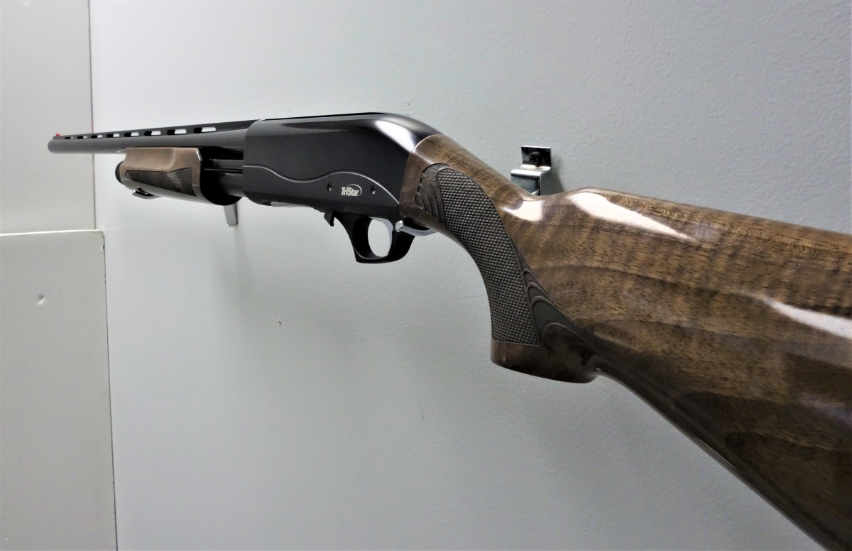 TRISTAR COBRA III FIELD WALNUT 12 GA 28" BARREL 3"CHAMBER 5ROUNDS