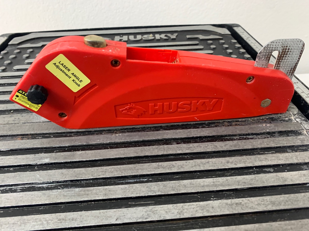 HUSKY TOOLS THD750L TILE SAW Good River City Pawnbrokers Evansville