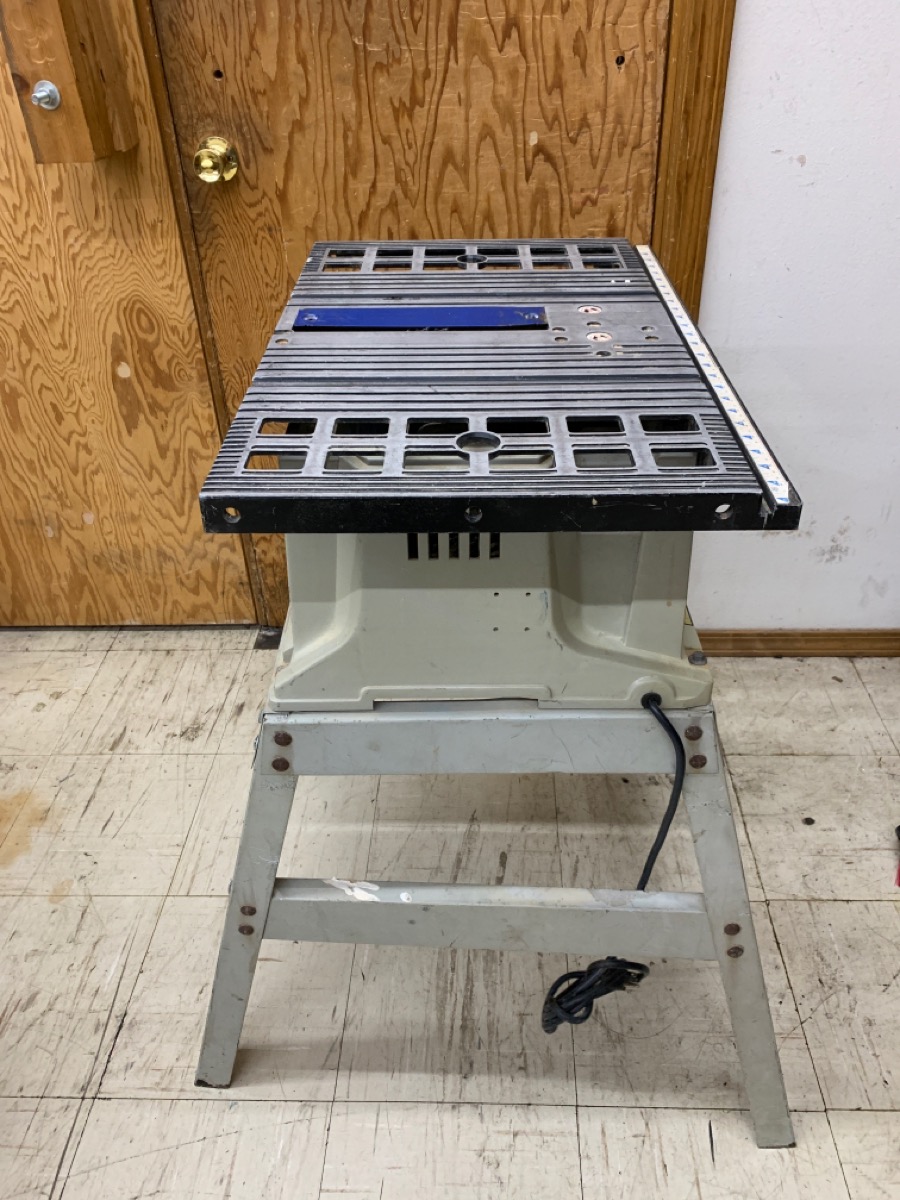 DELTA SHOPMASTER 10” TABLE SAW TS200LS WITH STEEL STAND Acceptable ...