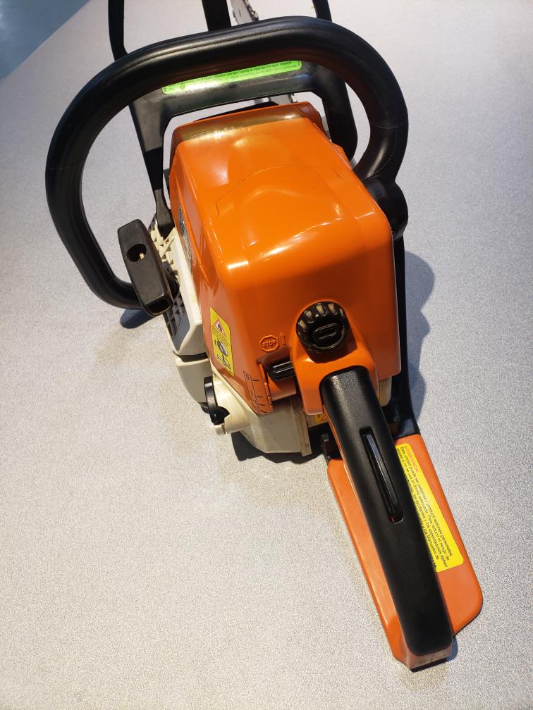 STIHL Model MS 250 Gasoline Powered Compact Chainsaw w/ 18 in. Bar