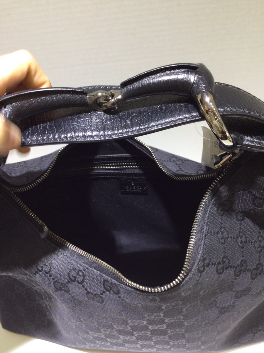 GUCCI 115867 'CHAIN' MEDIUM HOBO BAG Like New | Carson Jewelry & Loan ...