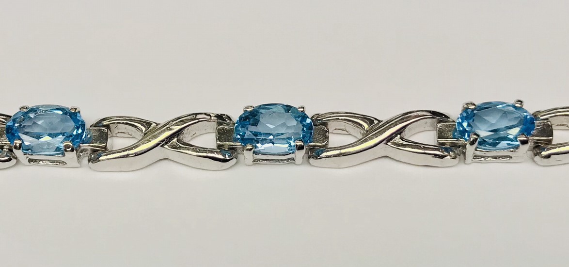 Blue Topaz Gold-Stone Bracelet 18K White Gold 7.72dwt Pre-owned | Atlas