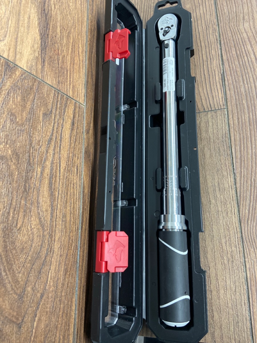 HUSKY TOOLS 564394 TORQUE WRENCH Very Good Pawn Central Portland OR