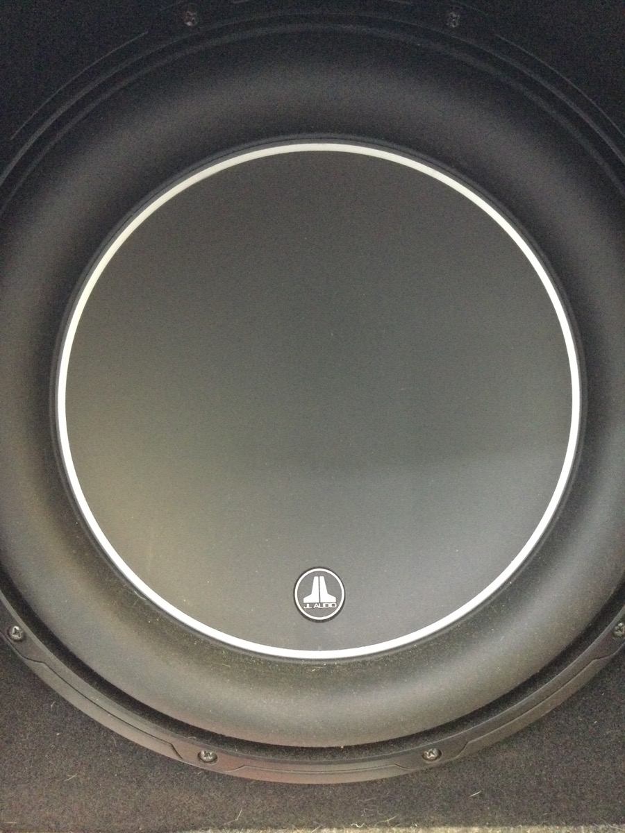 JL Audio Sub Woofer Model 12W6 With JL Audio Box Good Carson Jewelry