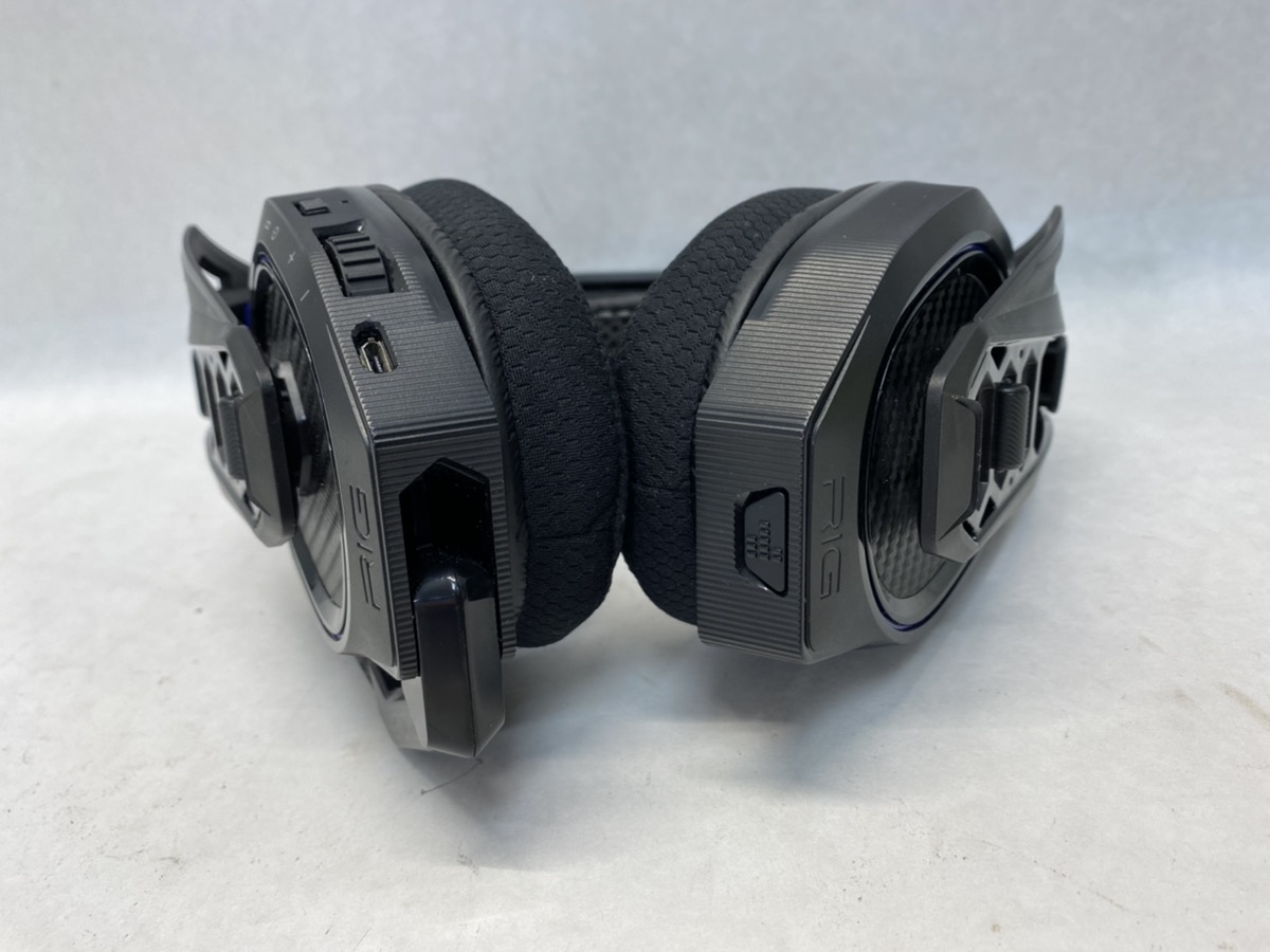 Plantronics Rig 800 Wireless Gaming Headset for Playstation 4 Good