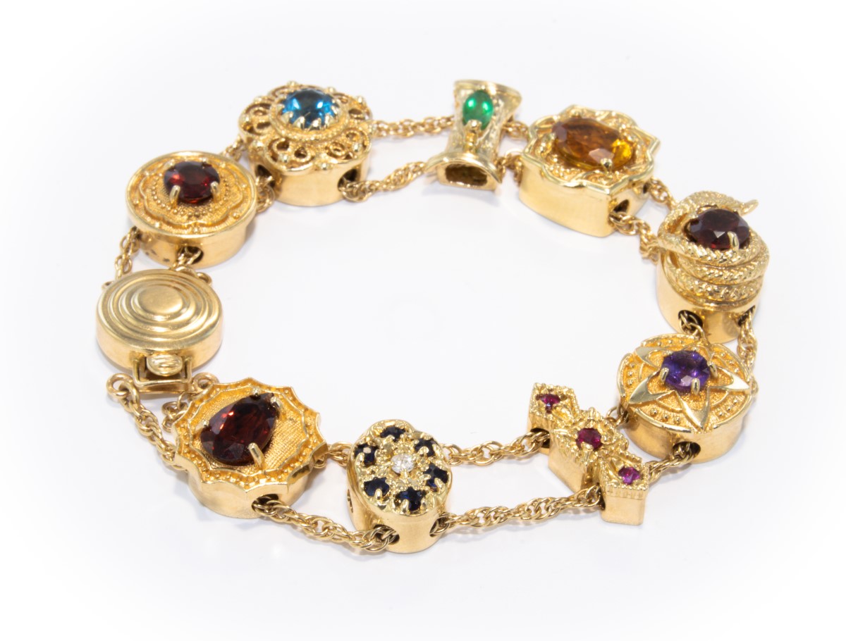 Lady's 10k Yellow Gold Stone Slide Bracelet 7 Inche Length 9 Total