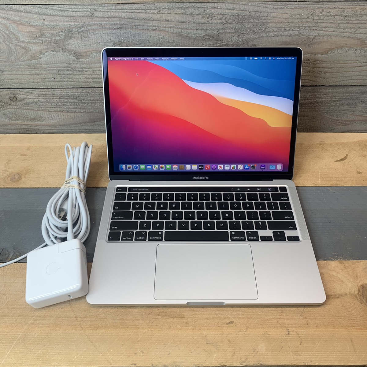 Apple MacBook Pro 13" 2020 1.4 GHz Intel i5 256GB SSD 8GB RAM A2289