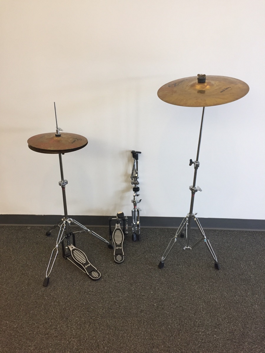 PREOWNED LUDWIG ACCENT CS CUSTOM SILVER 5PC DRUM SET WITH CYMBALS Good Capitol City Pawn