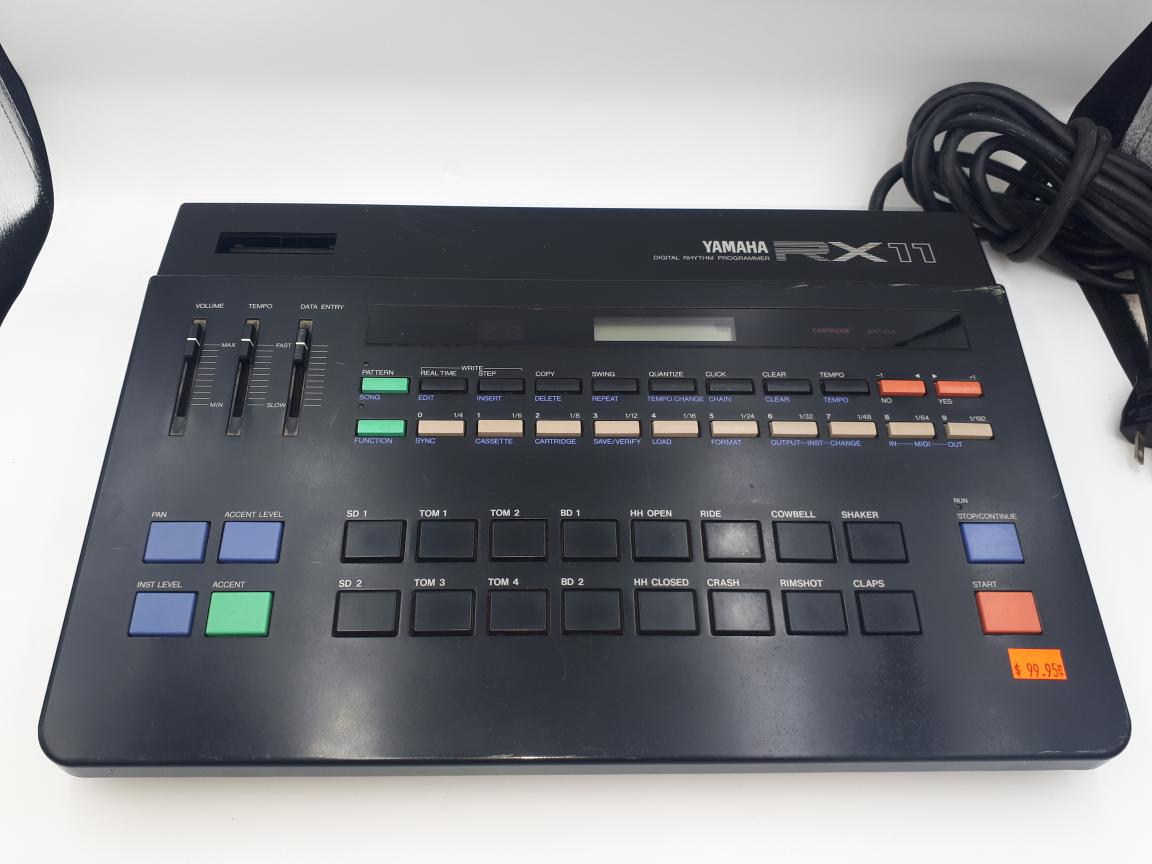 YAMAHA DRUM MACHINE RX11 Good TSR Digital Ltd. Fredericton NB