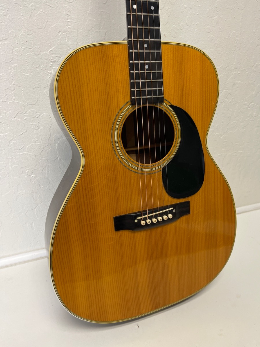 Martin Guitar 00028 Standard Auditorium 1972 Good PALACE JEWELRY