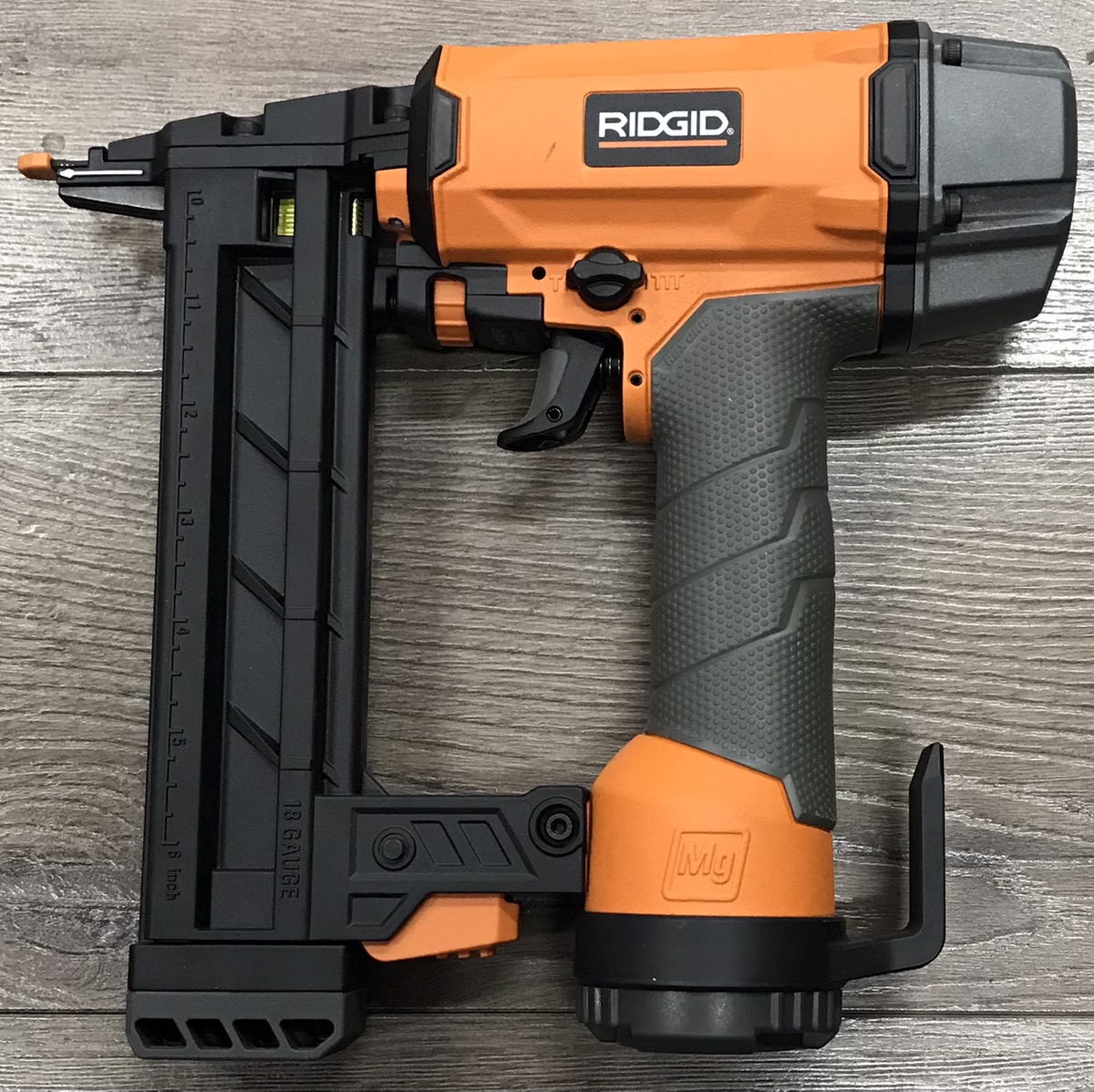 RIDGID TOOLS R150FSE FINISH STAPLER Very Good Buya
