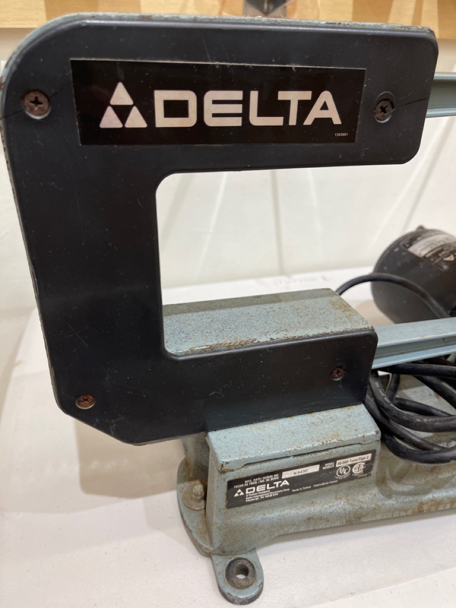 DELTA TOOLS SCROLL SAW 40560 Very Good Buya