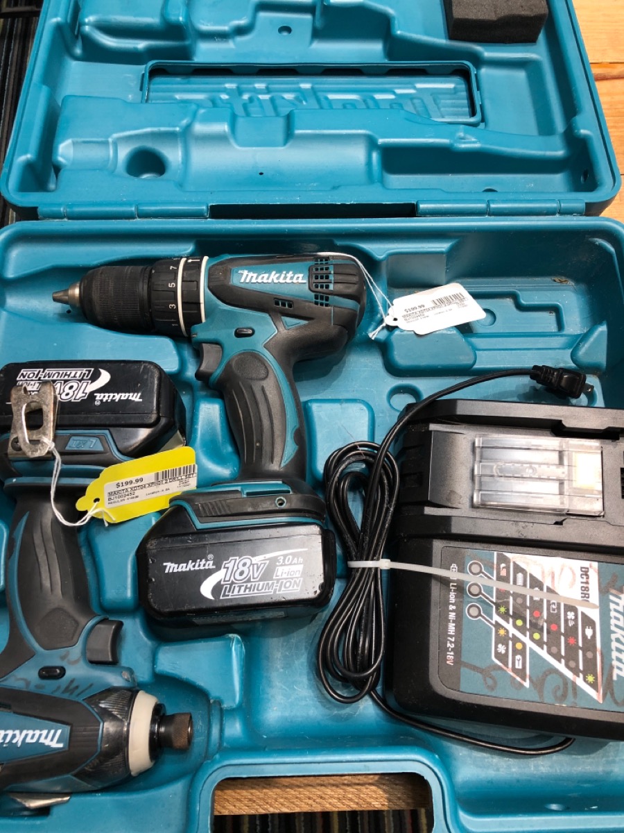 MAKITA XPH01 XDT04 DRILL SET Good BJ