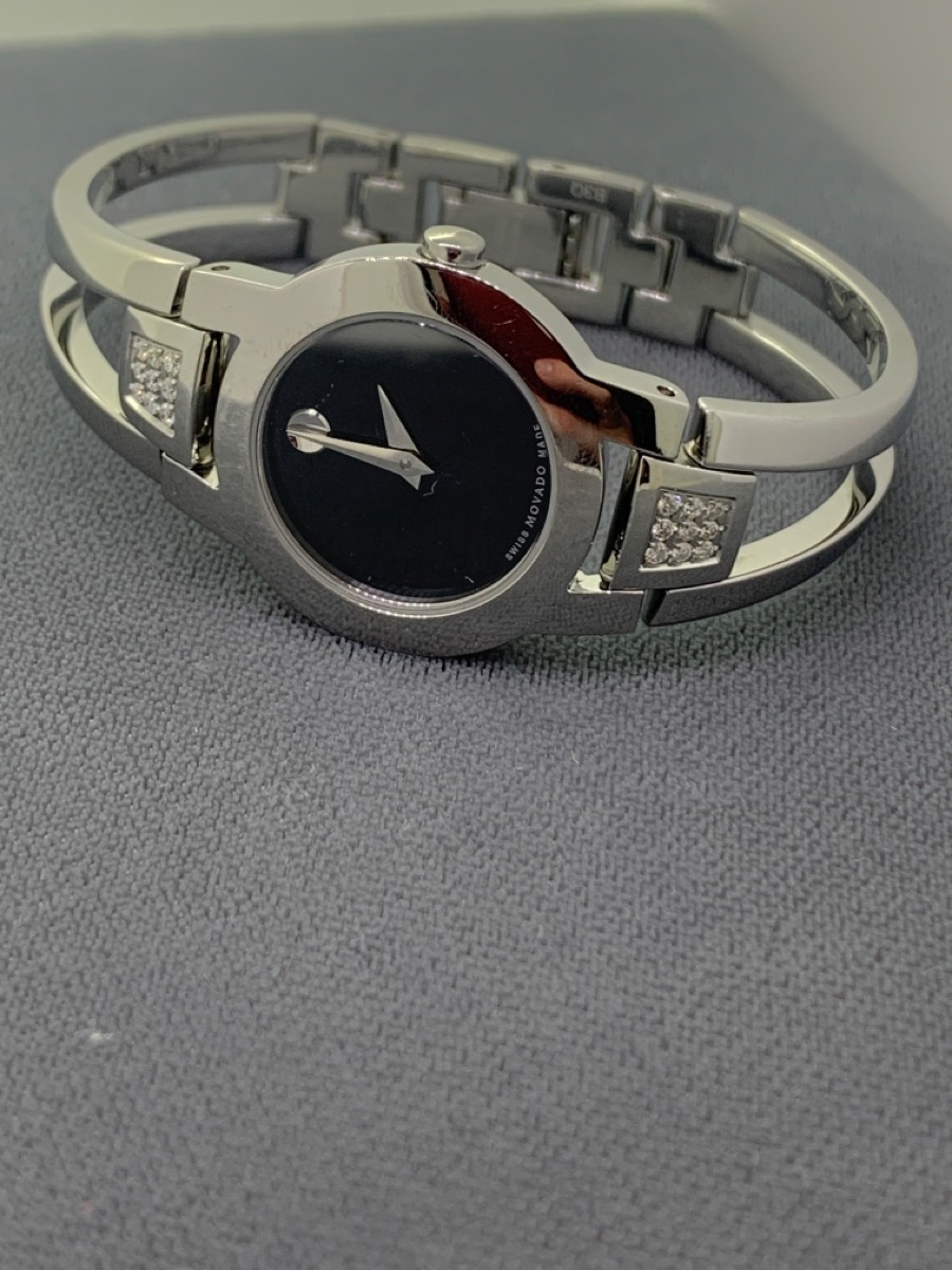 movado 84e41842