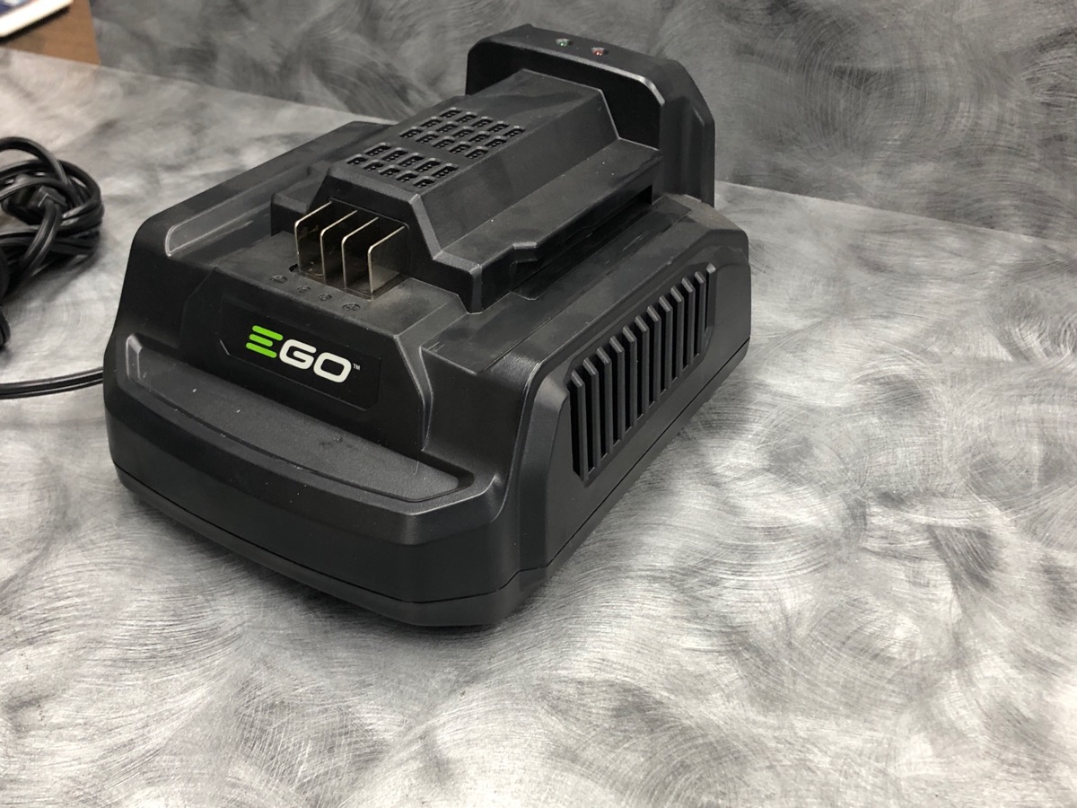 EGO LB6500 56V BLOWER WITH BATTERY AND CHARGER Very Good Axel