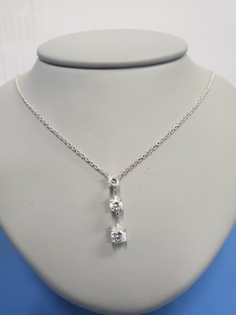 18" White Stone Stone Necklace 925 Silver 2.9dwt Preowned