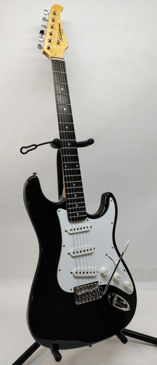 Samic Silvertone SS11/BK Right Handed Electric Guitar Good Buya