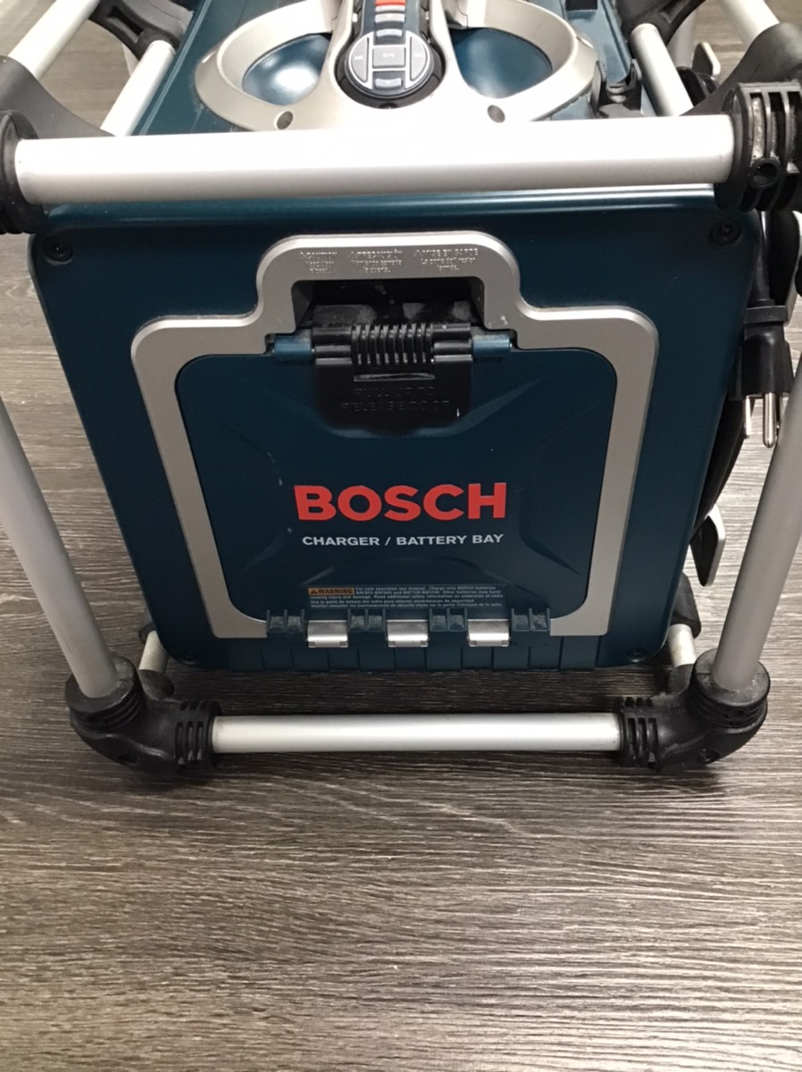 BOSCH PB10CD JOBSITE CHARGER STEREO RADIO CD PLAYER Good Buya