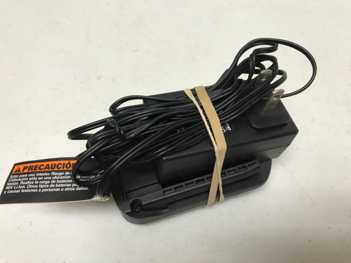 WORX WG180 LAWN TRIMMER EDGER W/BATTERY & CHARGER (alls) Good Sharp
