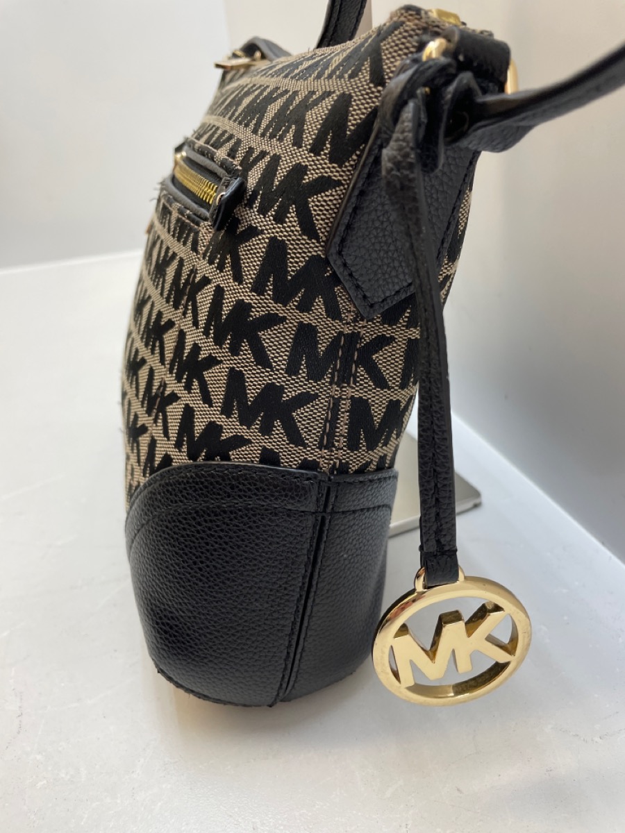 Michael Kors Fallon Signature Medium Jacquard Crossbody Messenger Bag