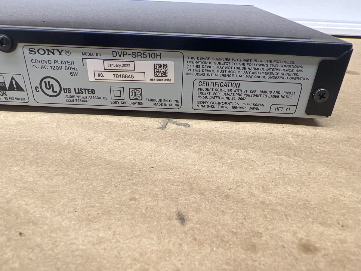 SONY dvd player DVPSR510H with HDMI cord and original remote Brand New