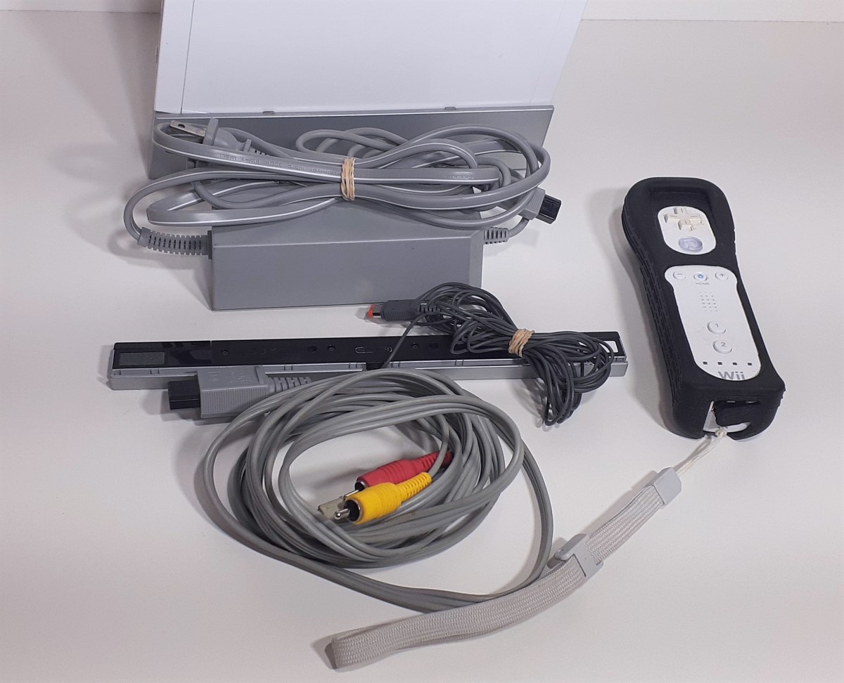 Nintendo Wii With All Cords, Stand, & 1 Wiimote Like New Pawn 1
