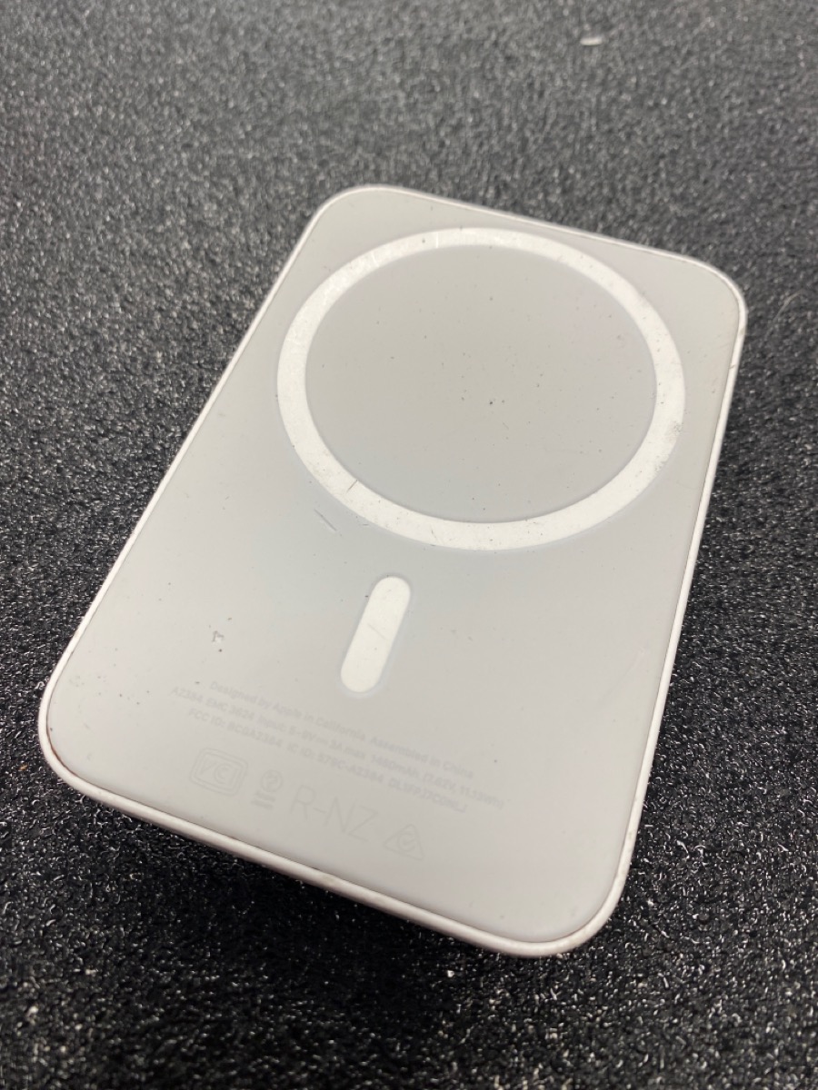 APPLE IPHONE MAGSAFE BATTERY PACK A2384 Very Good | Pawn 1 | Spokane | WA