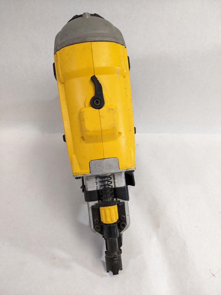 Dewalt DCN692 20V Cordless Framing Nailer 2"3 1/2" (Tool Only) Good