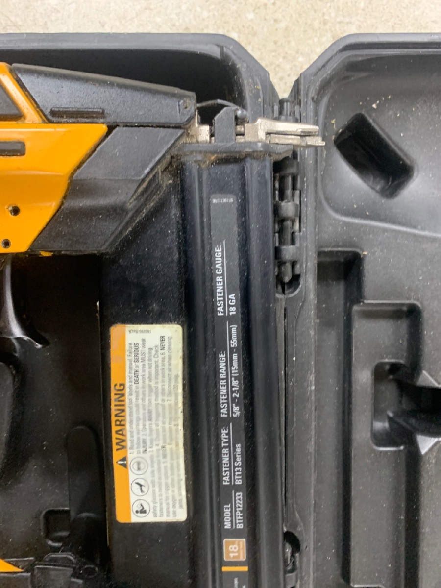 BOSTITCH BTFP12233 SMART POINT 18GA NAIL GUN BRAD NAILER Good Buya