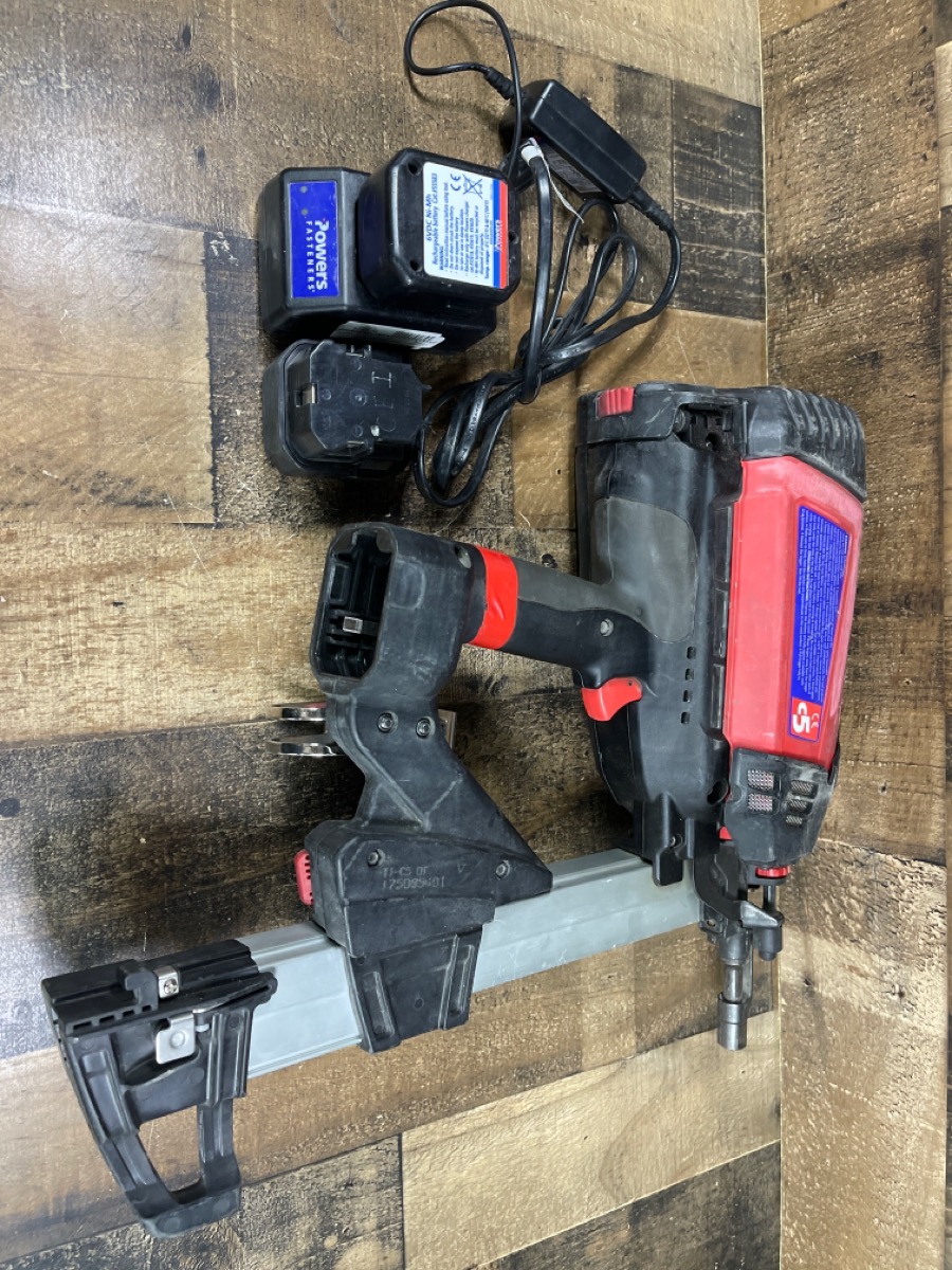 POWERS FASTENERS TrakIt C5 Gas Nailer Long and Short Track Good Buya