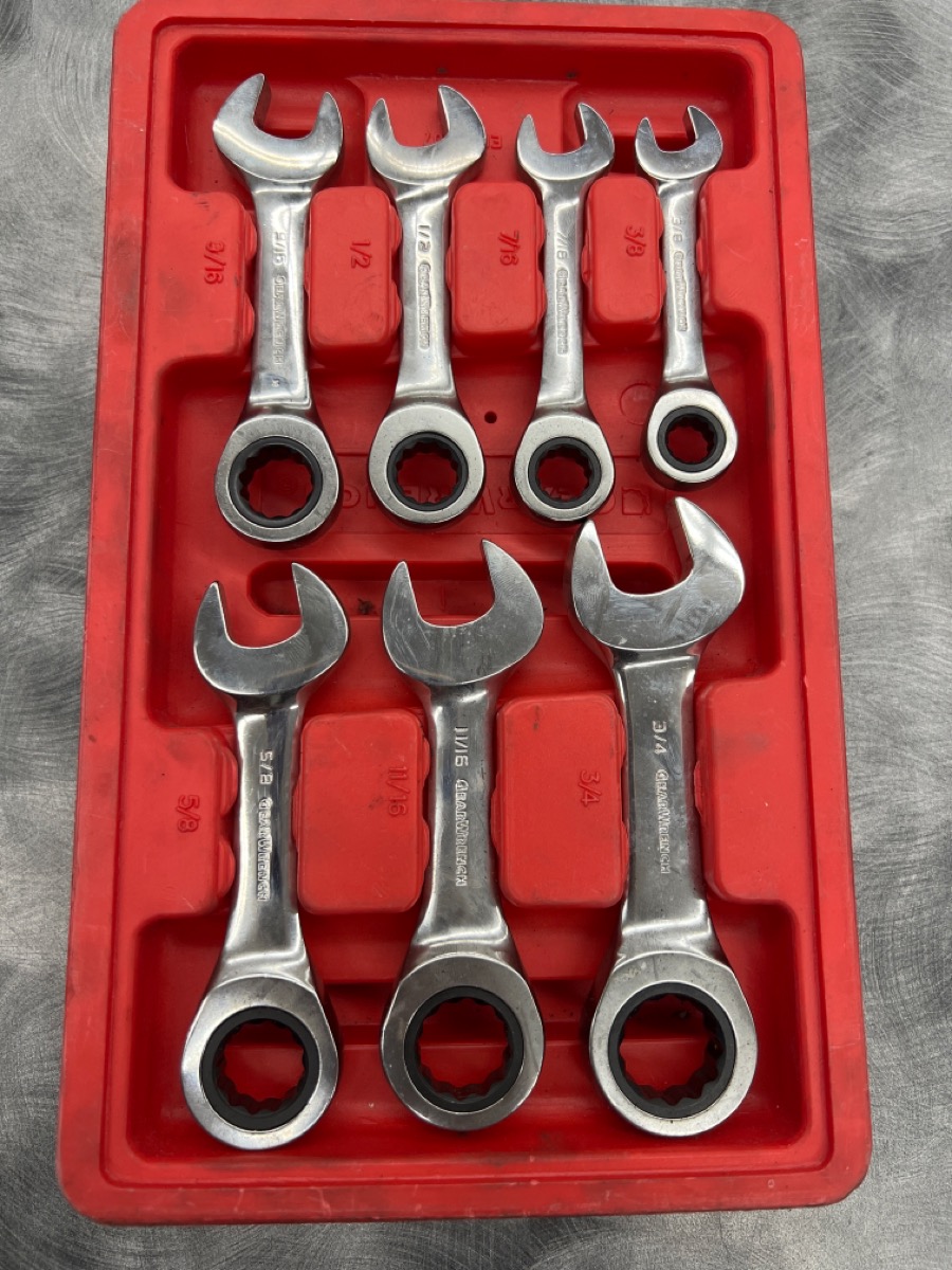 GEARWRENCH 7 PIECE SAE RATCHET WRENCH SET, 3/8"3/4" Good Axel's