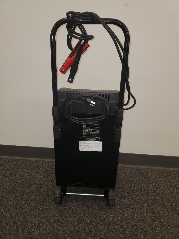 SCHUMACHER SC1309 6/12V WHEELED AUTOMATIC BATTERY CHARGER Very Good Buya