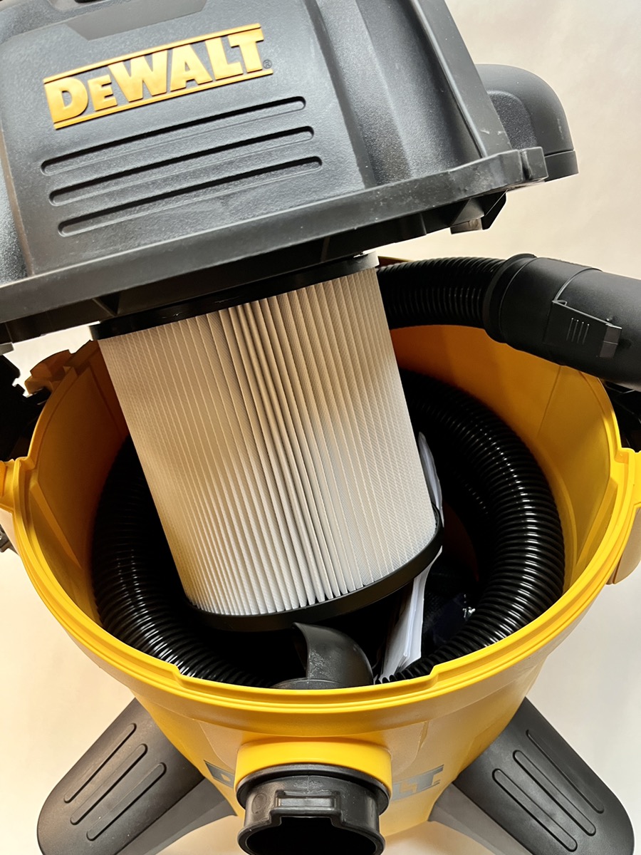 DEWALT DXV06P 6 Gallon Wet/Dry Vac w/Hose Brand New Heartland