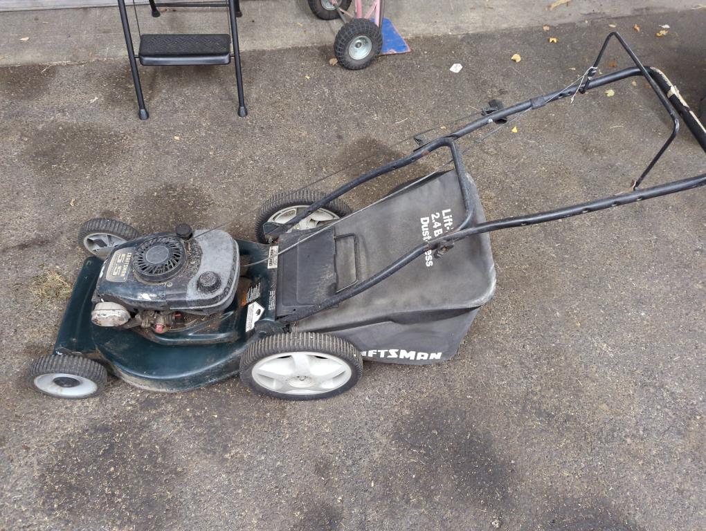 CRAFTSMAN LAWN MOWER *ASIS* For parts or not working Pawn 1 Spokane WA