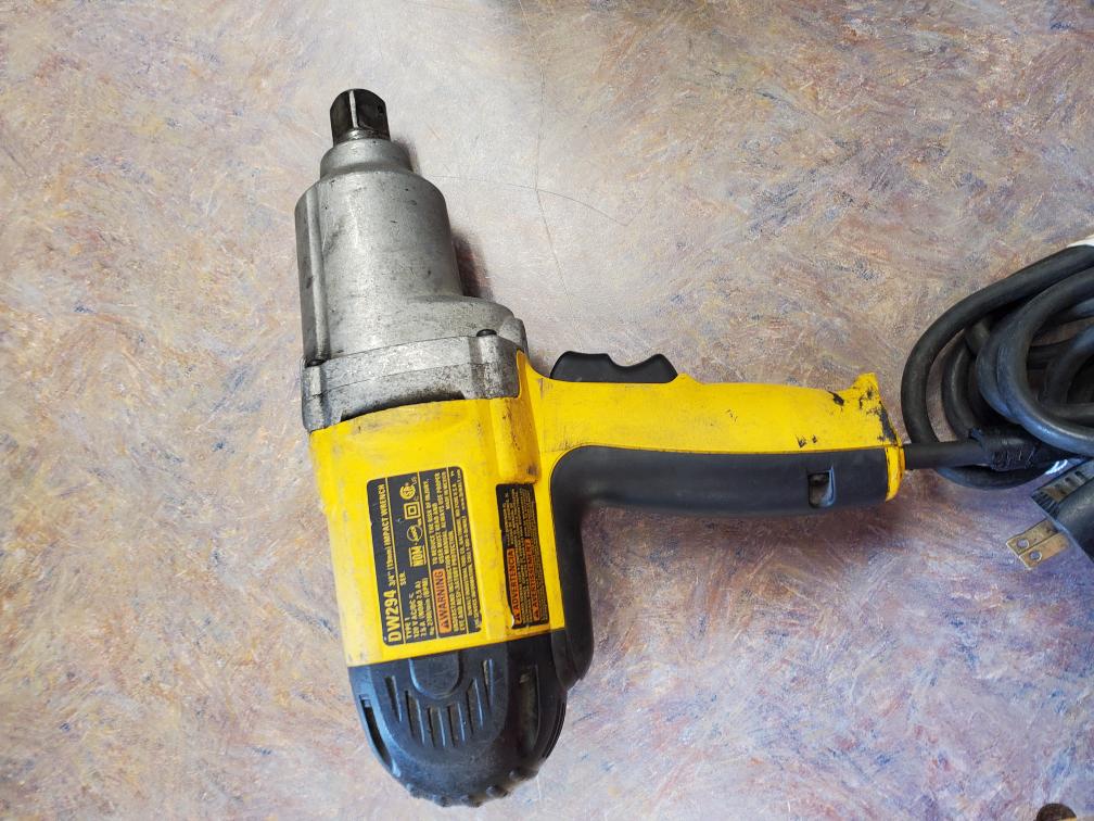 DEWALT 3/4" CORDED IMPACT WRENCH Acceptable Decatur Jewelry & Pawn