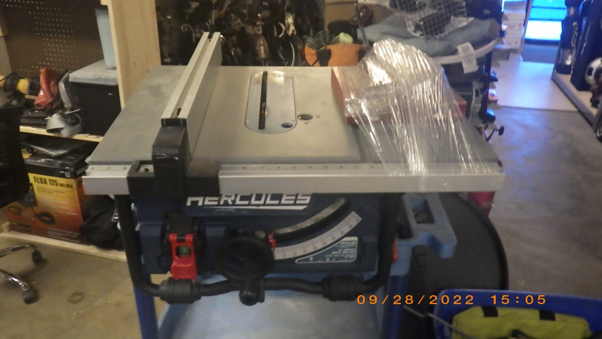 HERCULES 10 in., 15 Amp Compact Jobsite Table Saw w/ Rack and Pinion