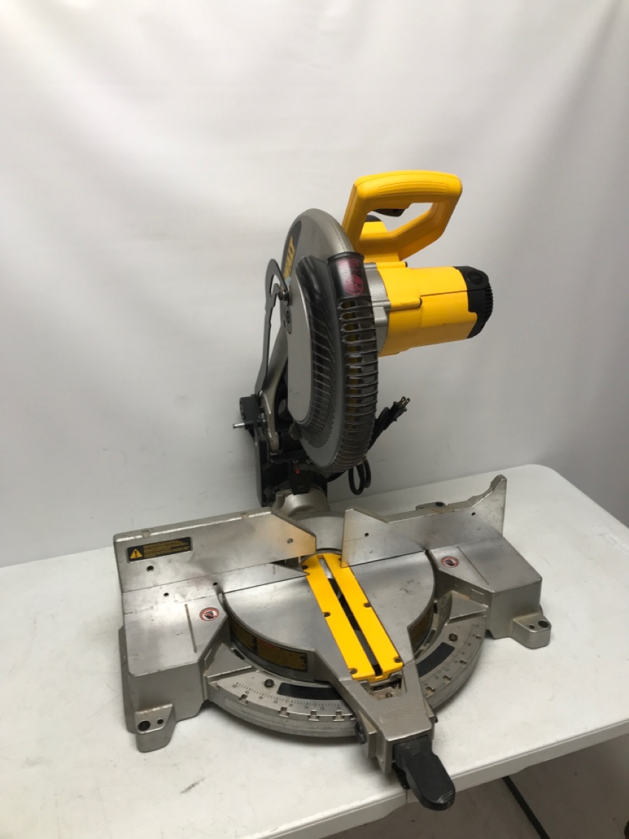 DEWALT DW715 MITER SAW (ue-ls) Very Good | Sharp Assets LLC | Gonzales | LA