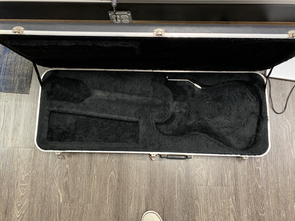 FENDER HARDSHELL GUITAR CASE FOR STRAT/TELECASTER Very Good Buya